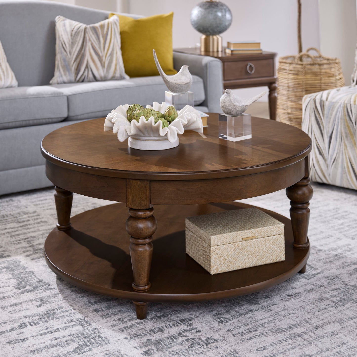 Bellevue - Round Coffee Table With Casters