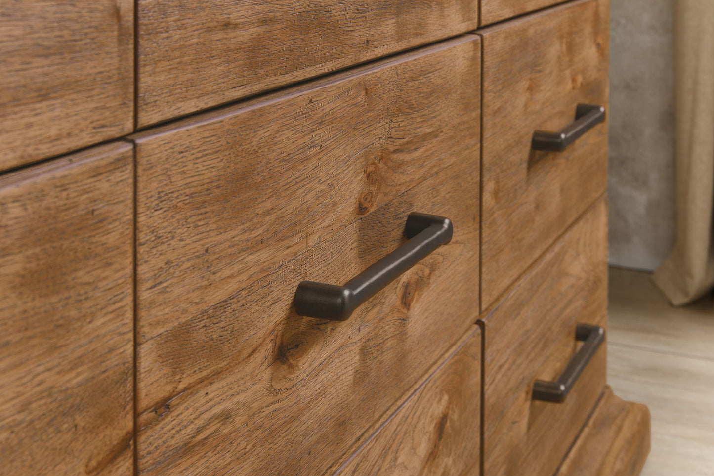 Big Sky - 9-Drawer Dresser
