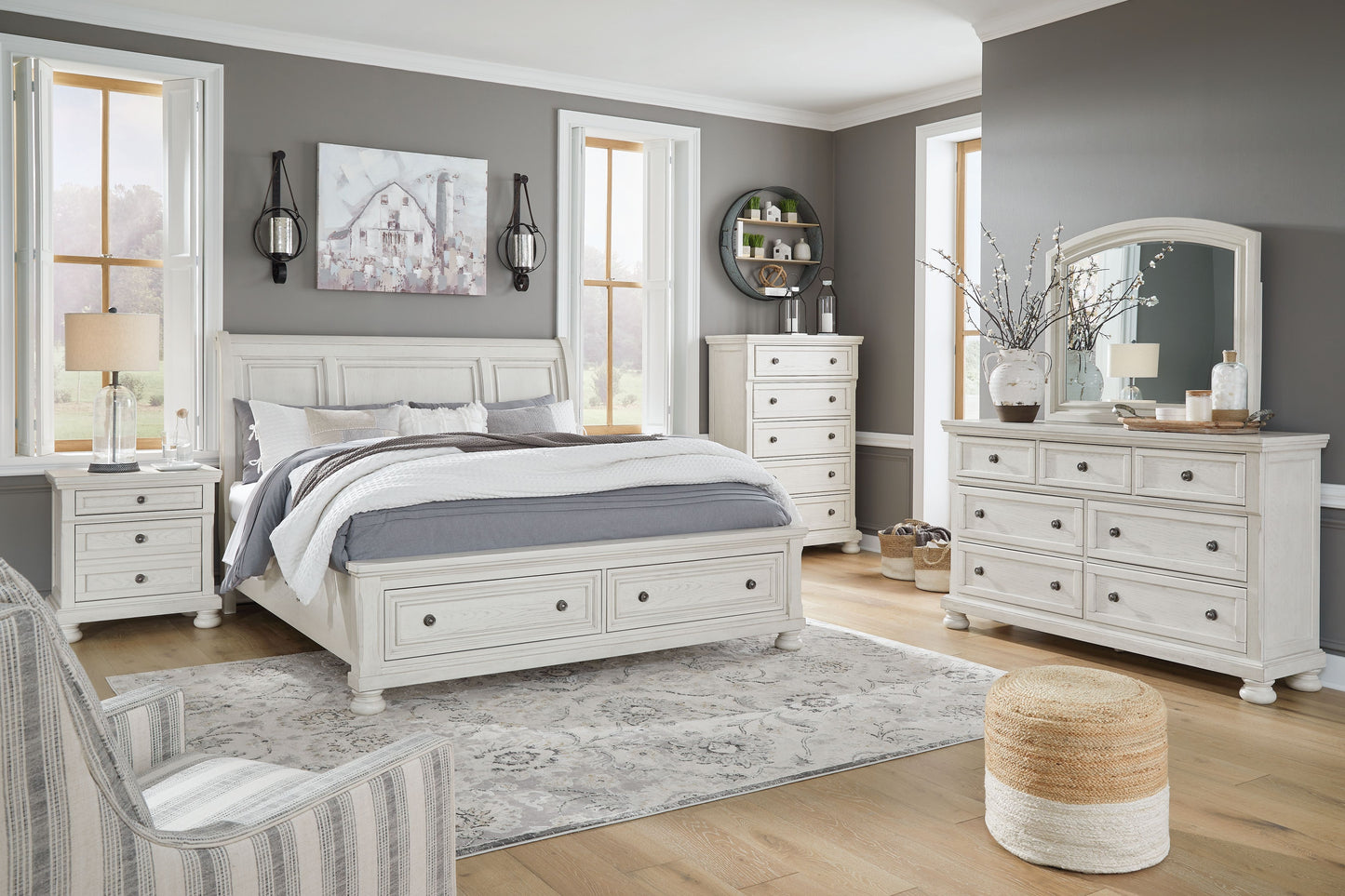 Robbinsdale - Sleigh Bed