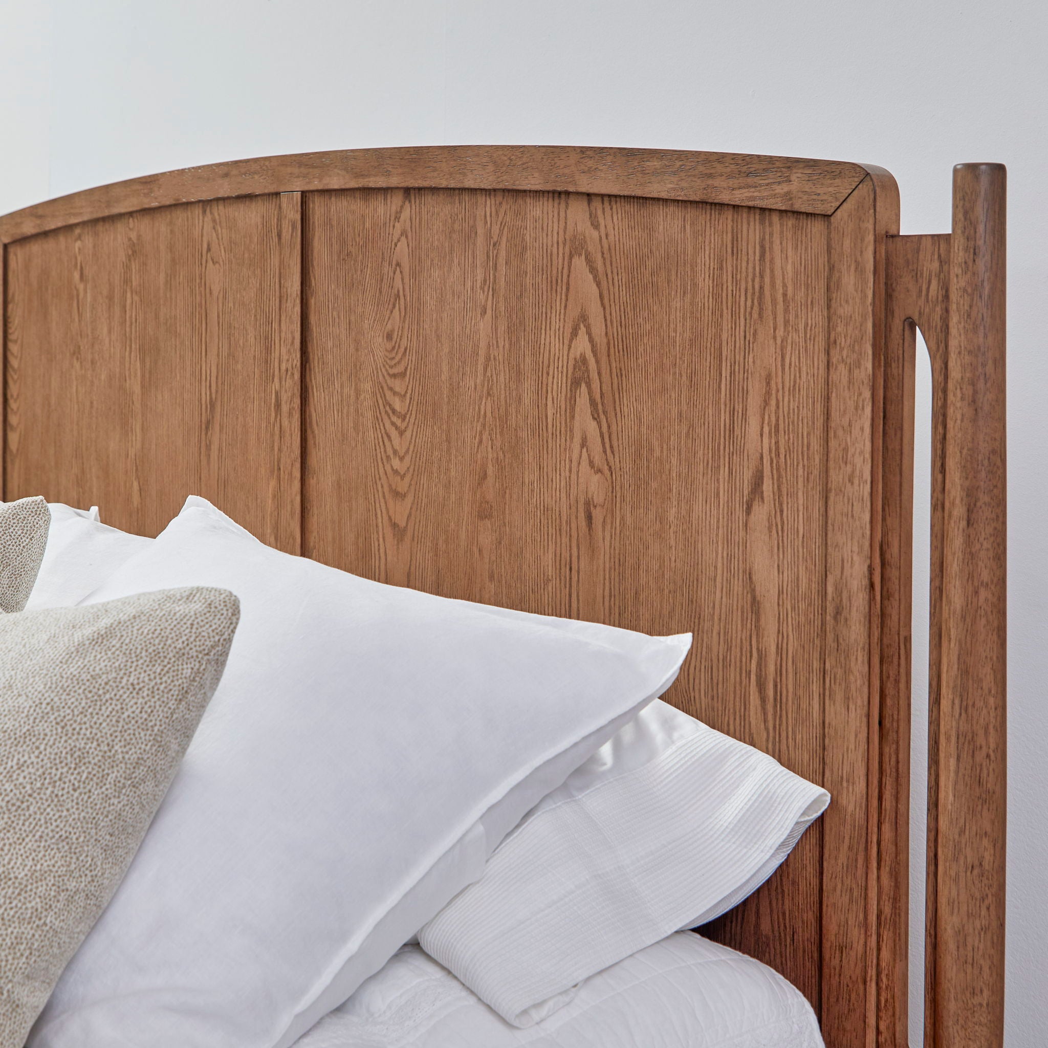 Flexsteel Verona Panel Bed