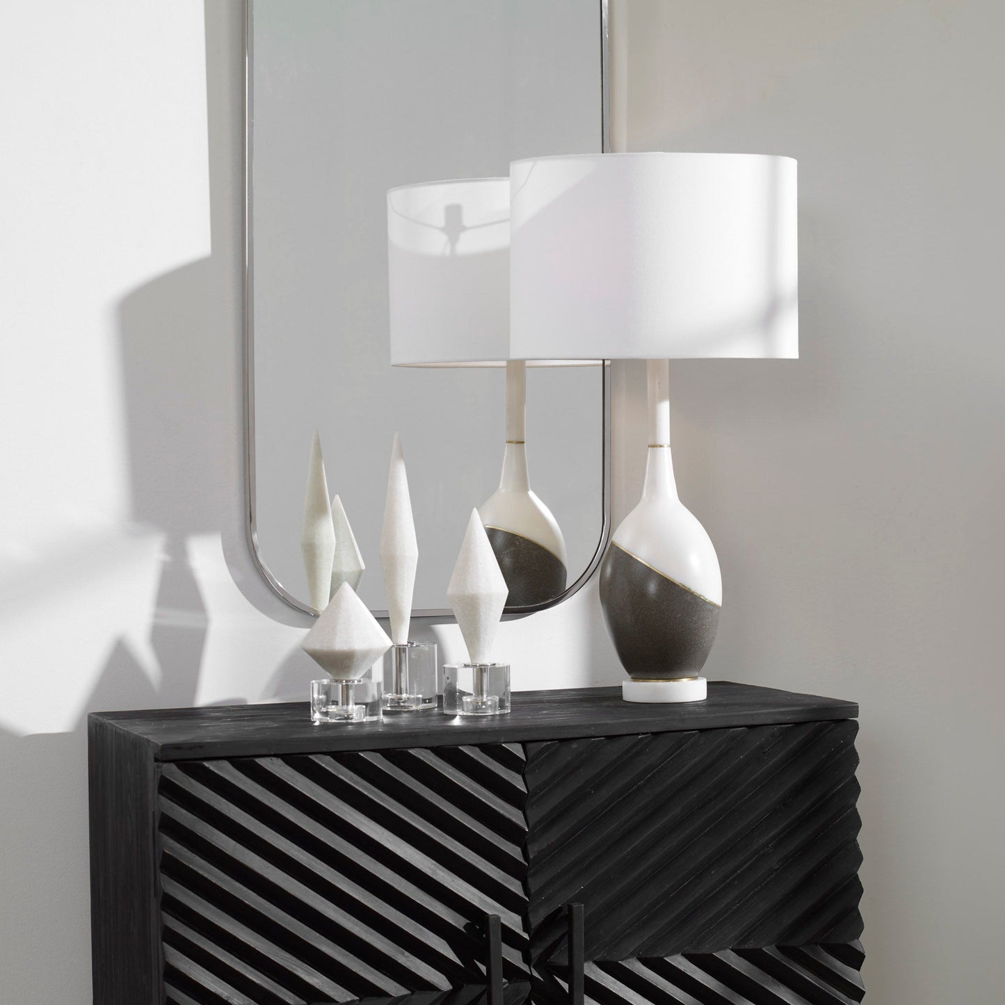 Tanali - Modern Table Lamp - White & Gray