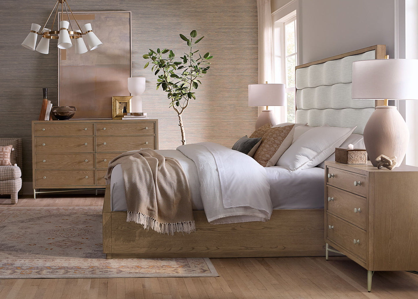 Sonnet - Upholstered Bed