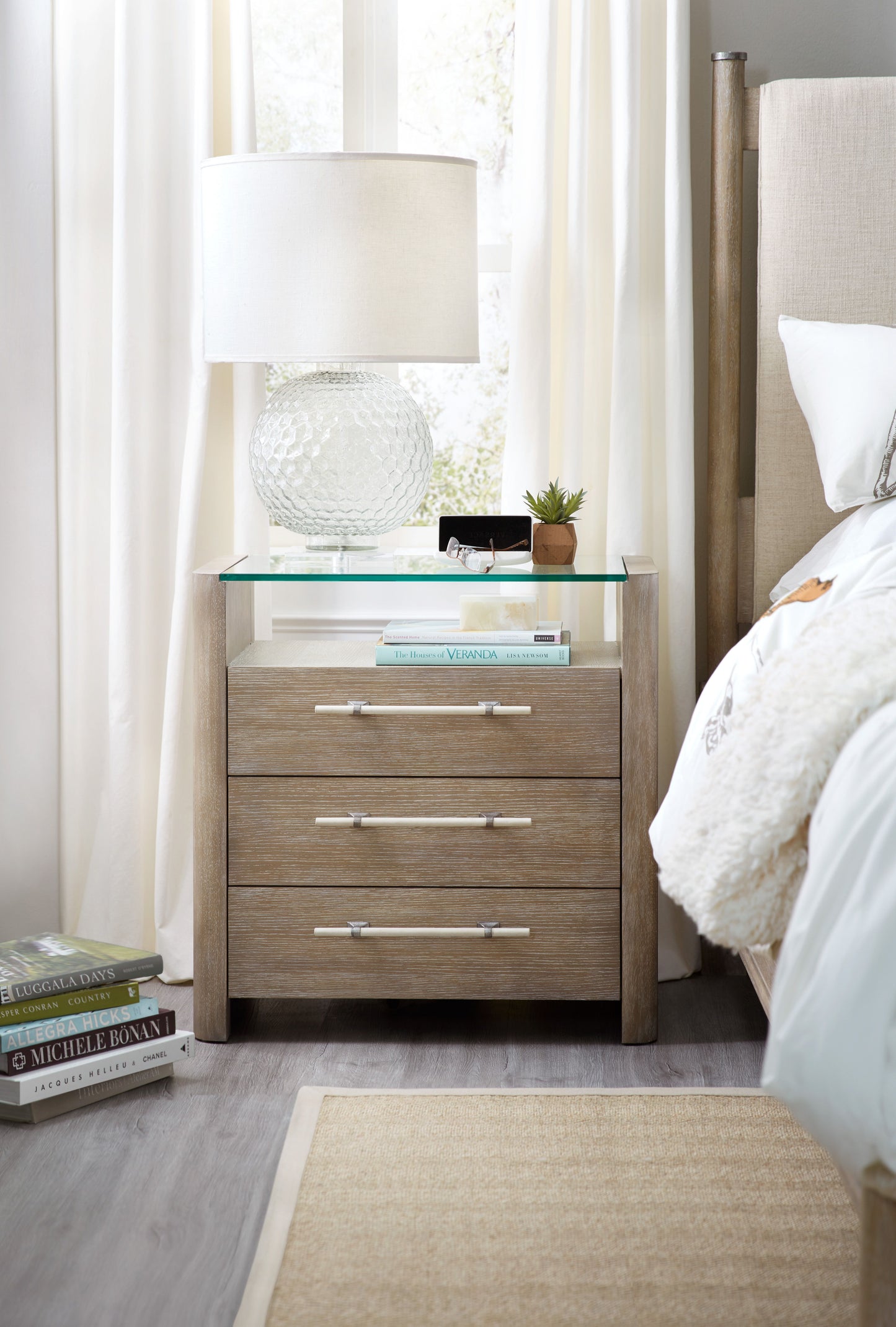 Affinity - 3-Drawer Nightstand