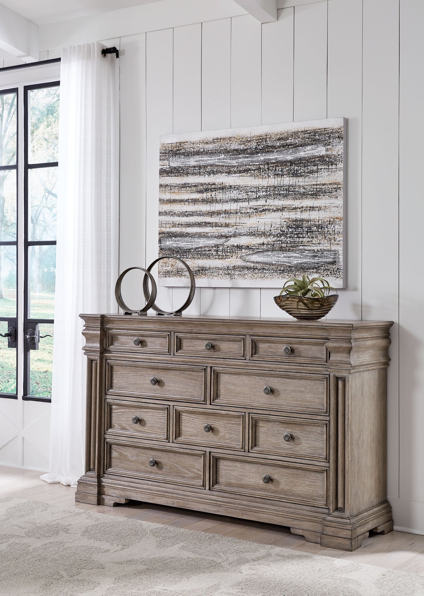 Blairhurst - Light Grayish Brown - Dresser