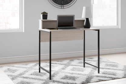 Bayflynn - White / Black - Home Office Desk with Hutch