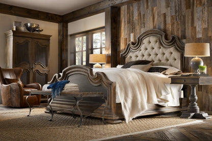 Fair Oaks - Upholstered Bed