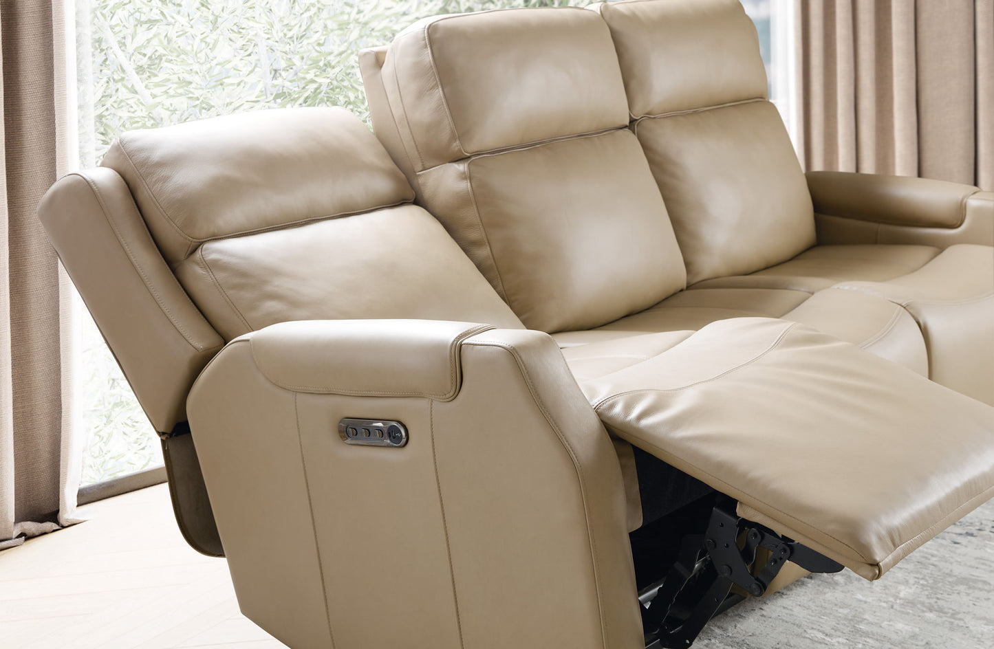 MS - Nelson Zero Gravity Power Sofa With Power Headrest And Lumbar