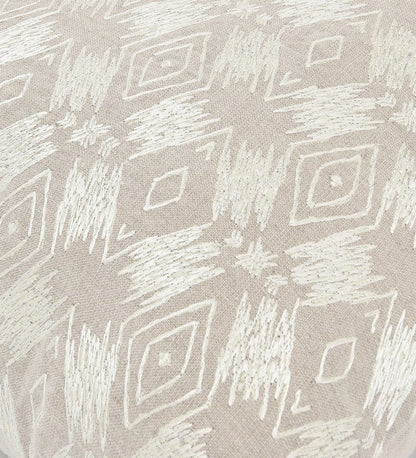 Intrigue - IN Suri Pillow - Natural