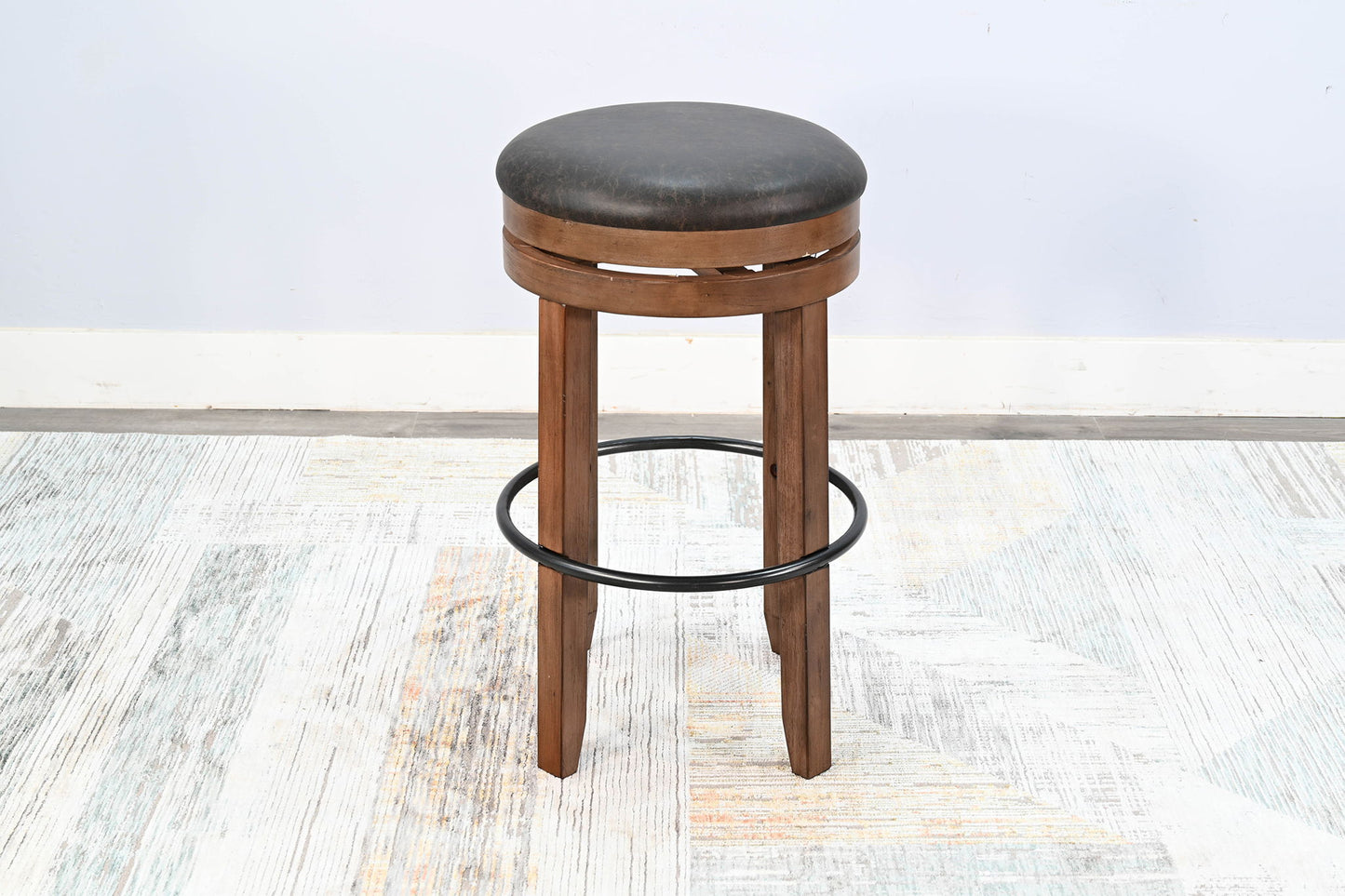 Doe Valley - Swivel Stool